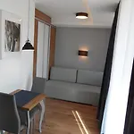 Marina Plaza Apartment *