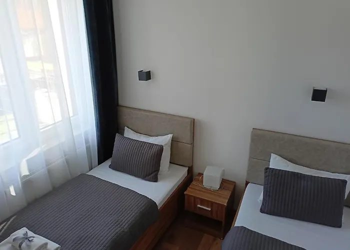 Апартаменты Marina Plaza *