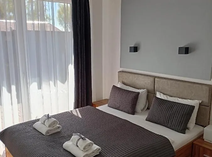 Marina Plaza Apartmán *